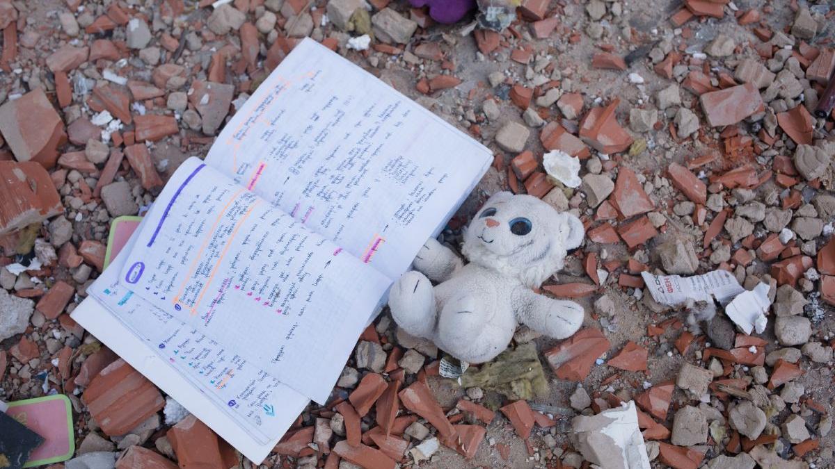 fetita a murit tata supermarket mariupol bombardat rusi