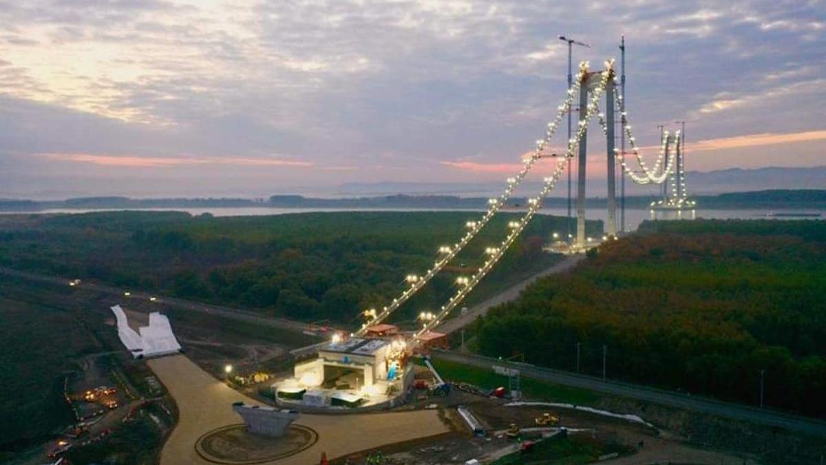 lumina pod suspendat dunare braila galati stinsa piloti rusi bombardeaza ucraina