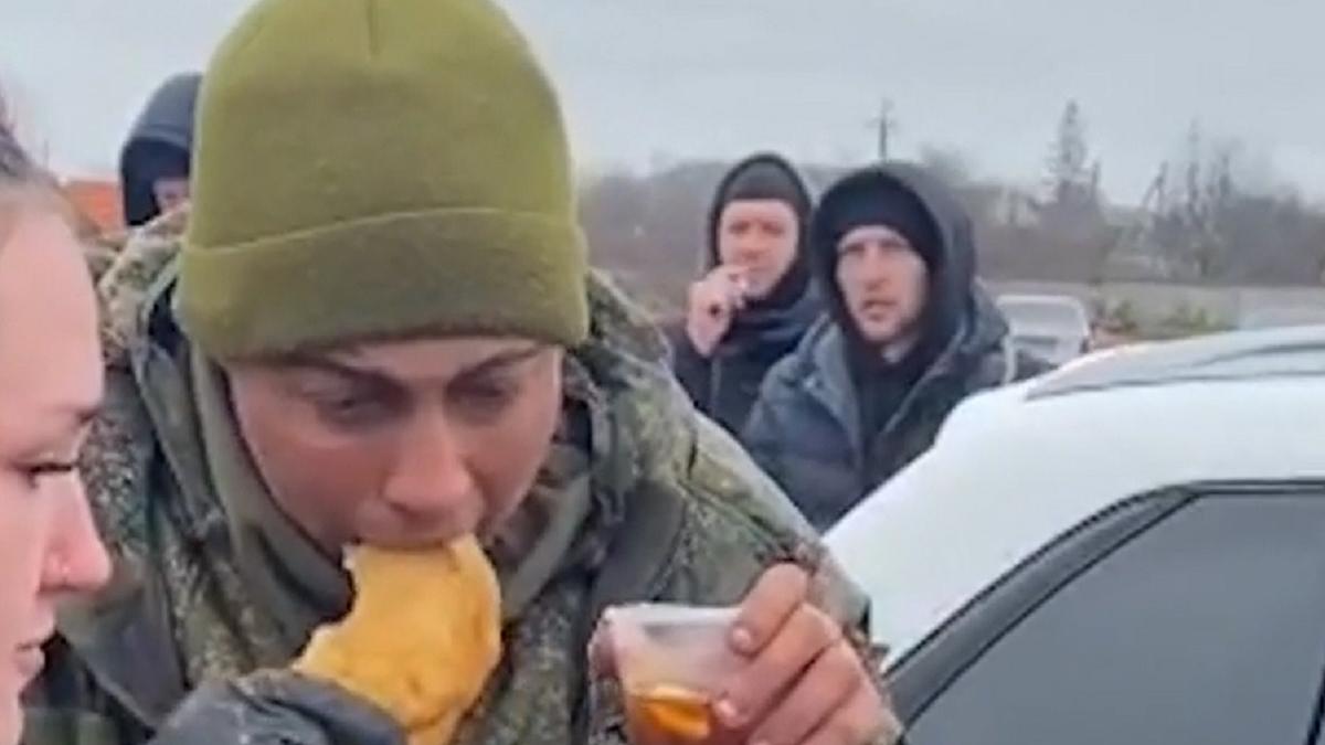 razboi ucraina prizonier rus plange