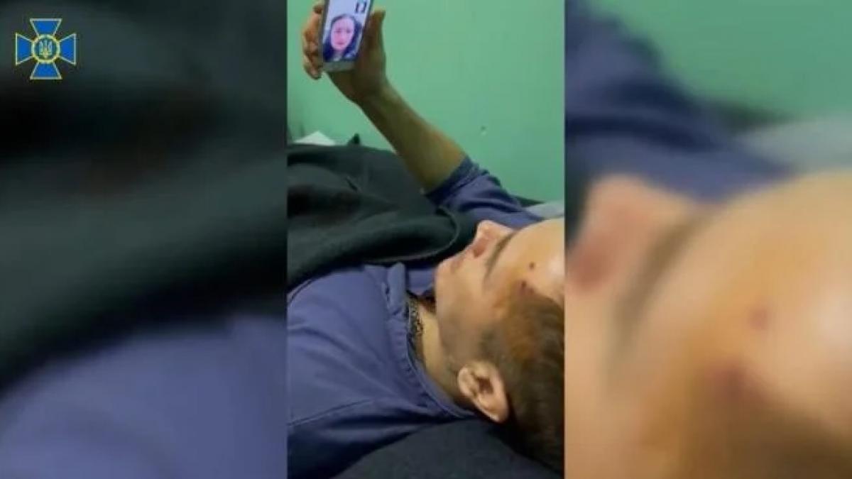 soldat rus discutie sotie