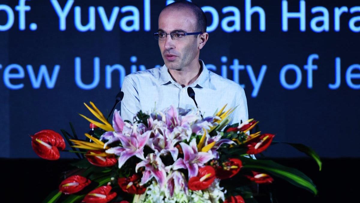yuval noah harari fantezie putin distrusa miza razboi