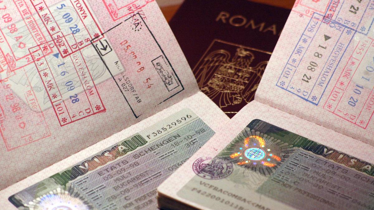 aglomeratie coada pasapoarte program de lucru prelungit