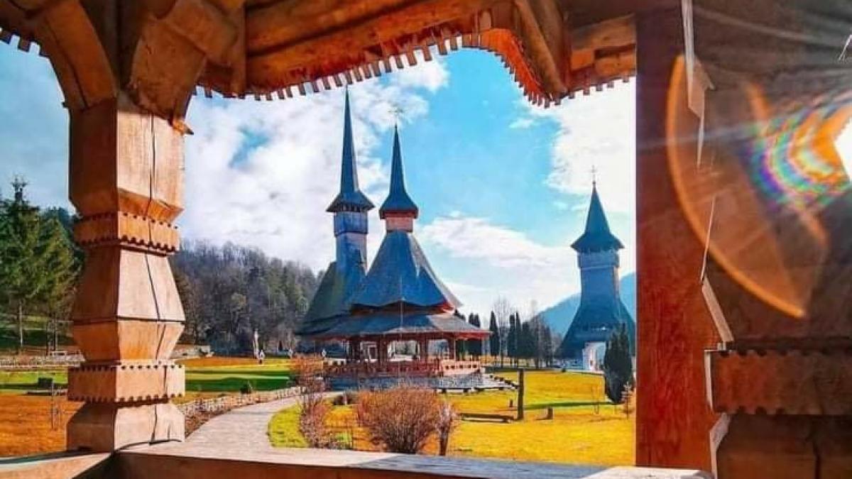 slujba in ucraineana la manastirea barsana in semn de solidaritate cu refugiatii