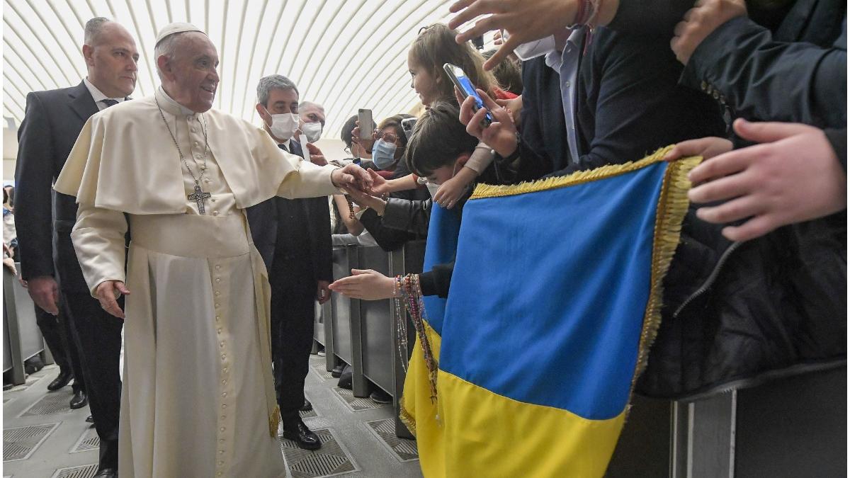 papa francisc razboi ucraina masacru fara sens