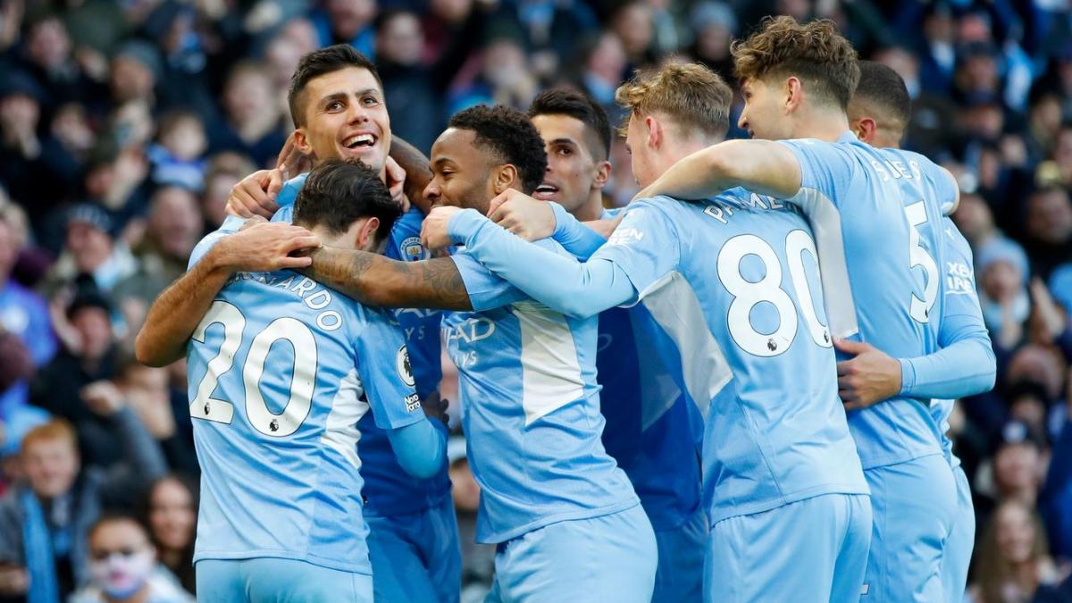 cine castiga premier league ligue 1 bundesliga serie a si la liga in 2022