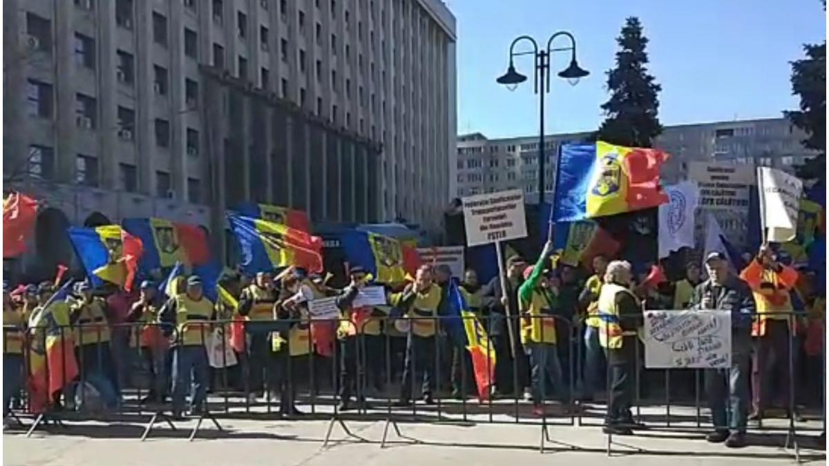 protest cfr ministerul transporturilor