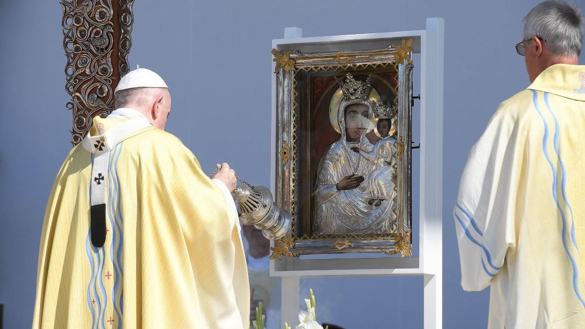 ceremonie speciala vatican razboi ucraina papa francisc episcopi