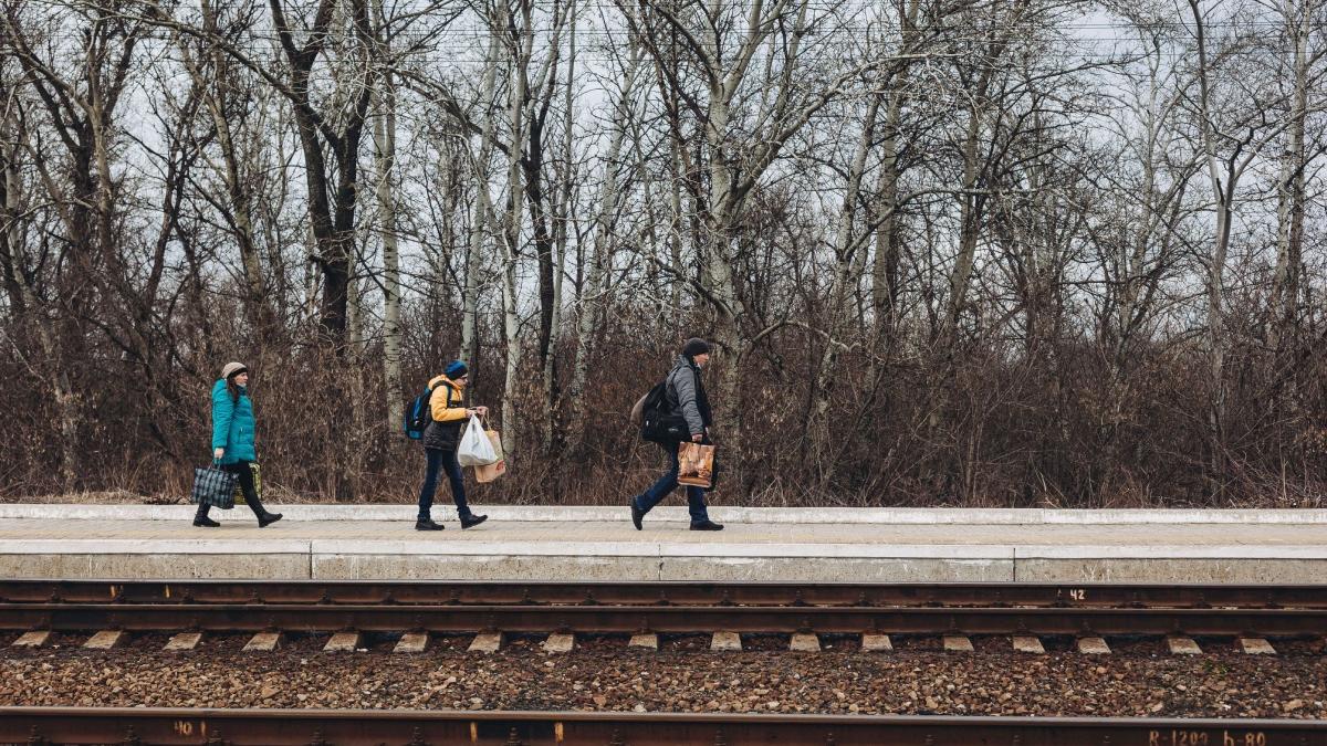 finlanda suspenda legaturi feroviare rusia