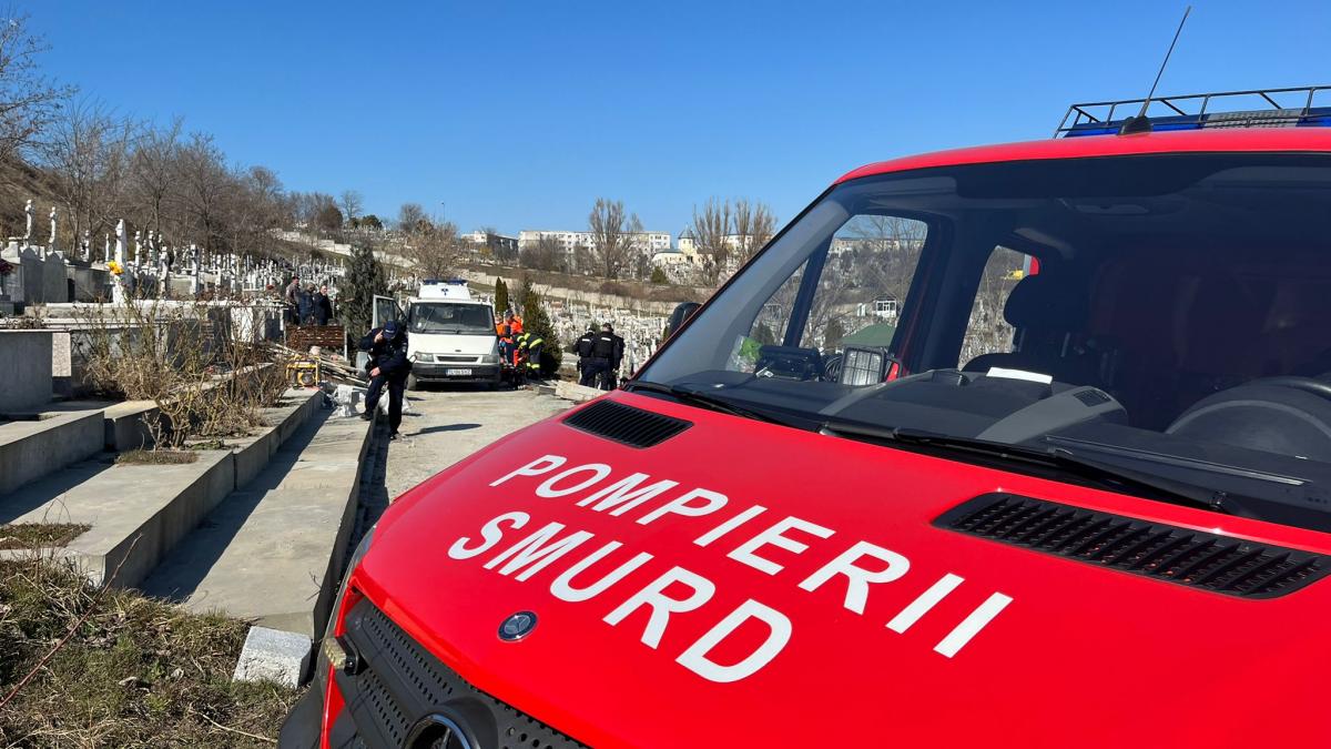 femei injunghiate casa voluntari criminal disparut