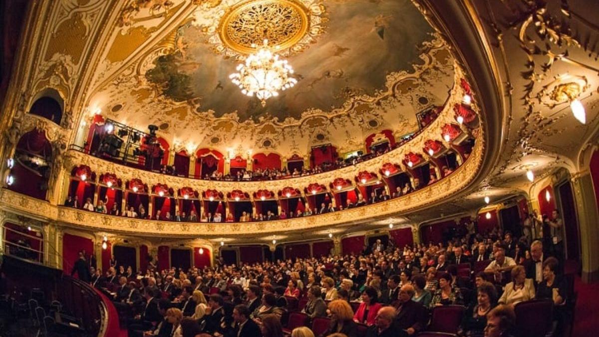 spectacole evenimente expozitii ziua mondiala teatru