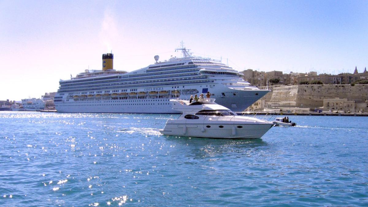 unde ascund oligarhi rusi bunuri lux