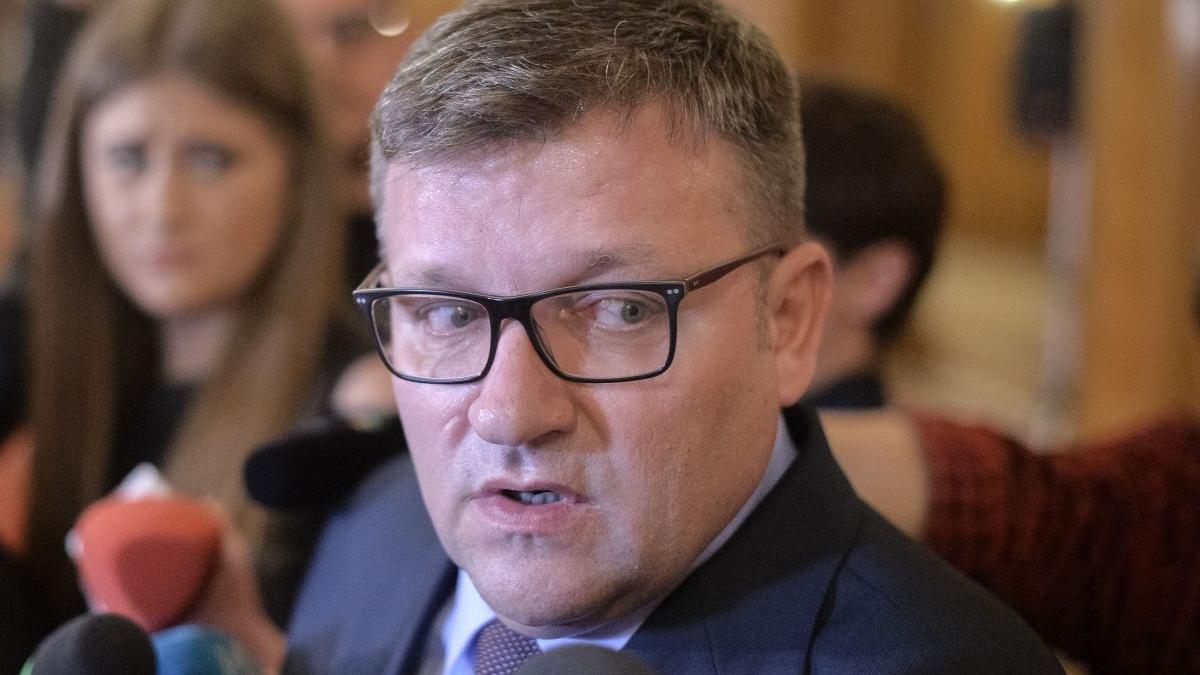 ministrul muncii marius budai romani risc de saracie