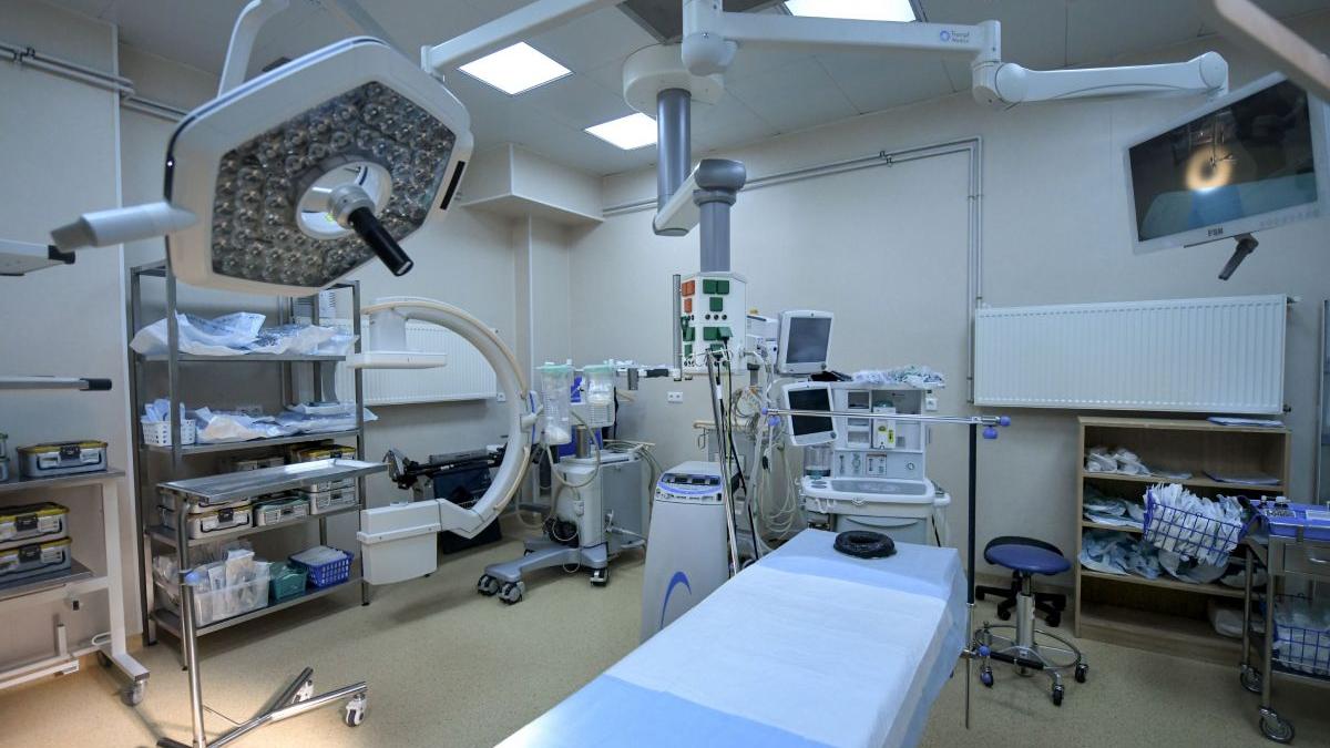 pacient medic luat foc sala operatie spital timisoara