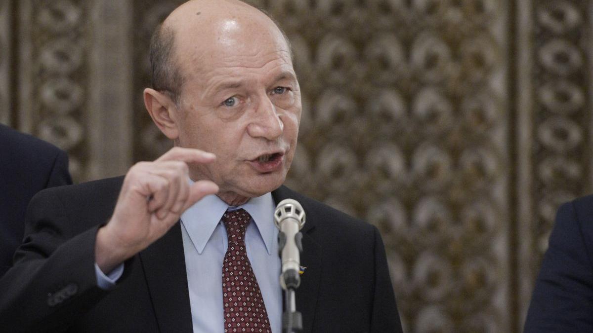 traian basescu bani casa noua