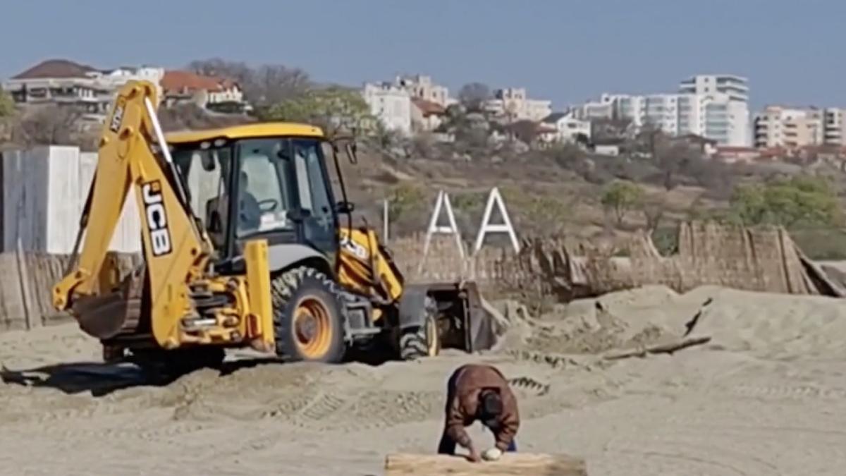 a inceput amenajare plaje sezon estival