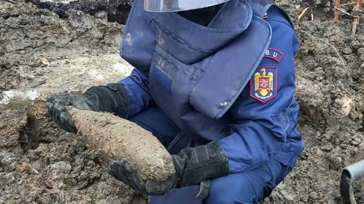 bomba neexplodata gasita curte gradinita resita