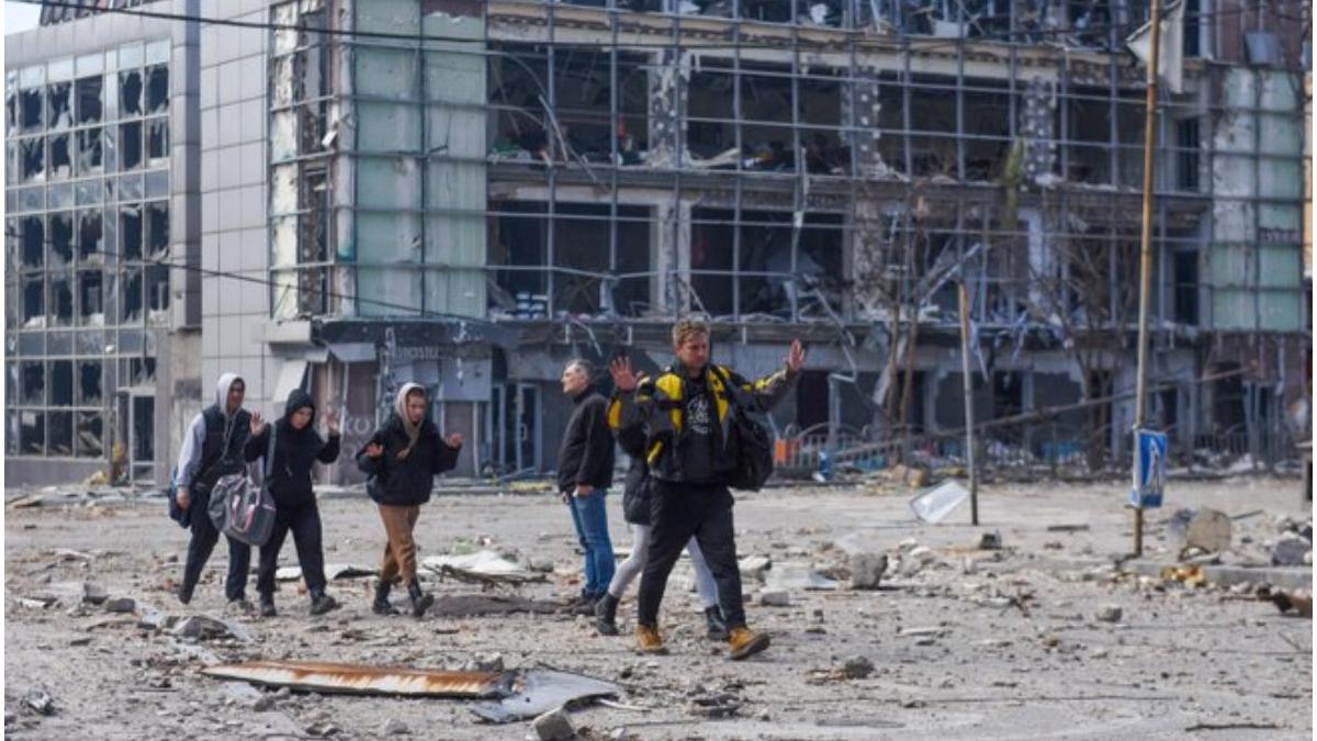 echipa crucea rosie retinuta militari apropiere mariupol