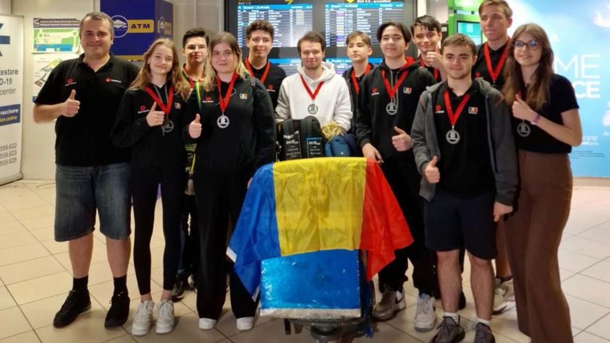 echipa robotica romania autovortext castigat campionat international robotica jamaica