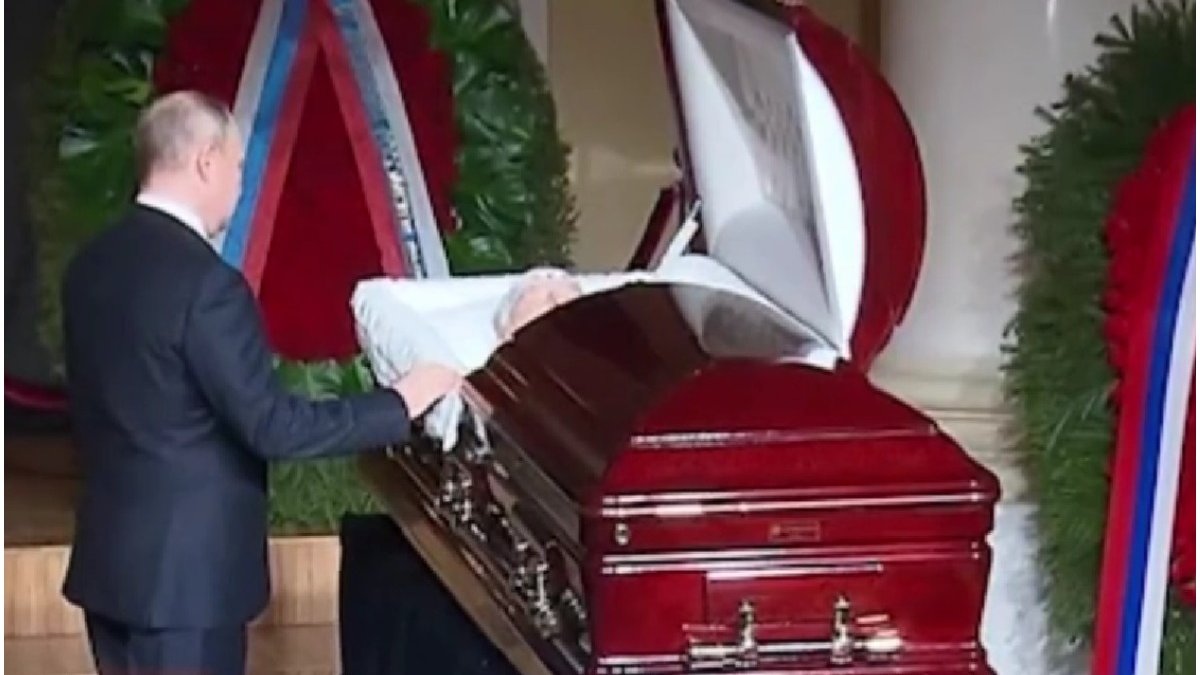 На прощание с навальным пришло. Похороны Жириновского Владимира.