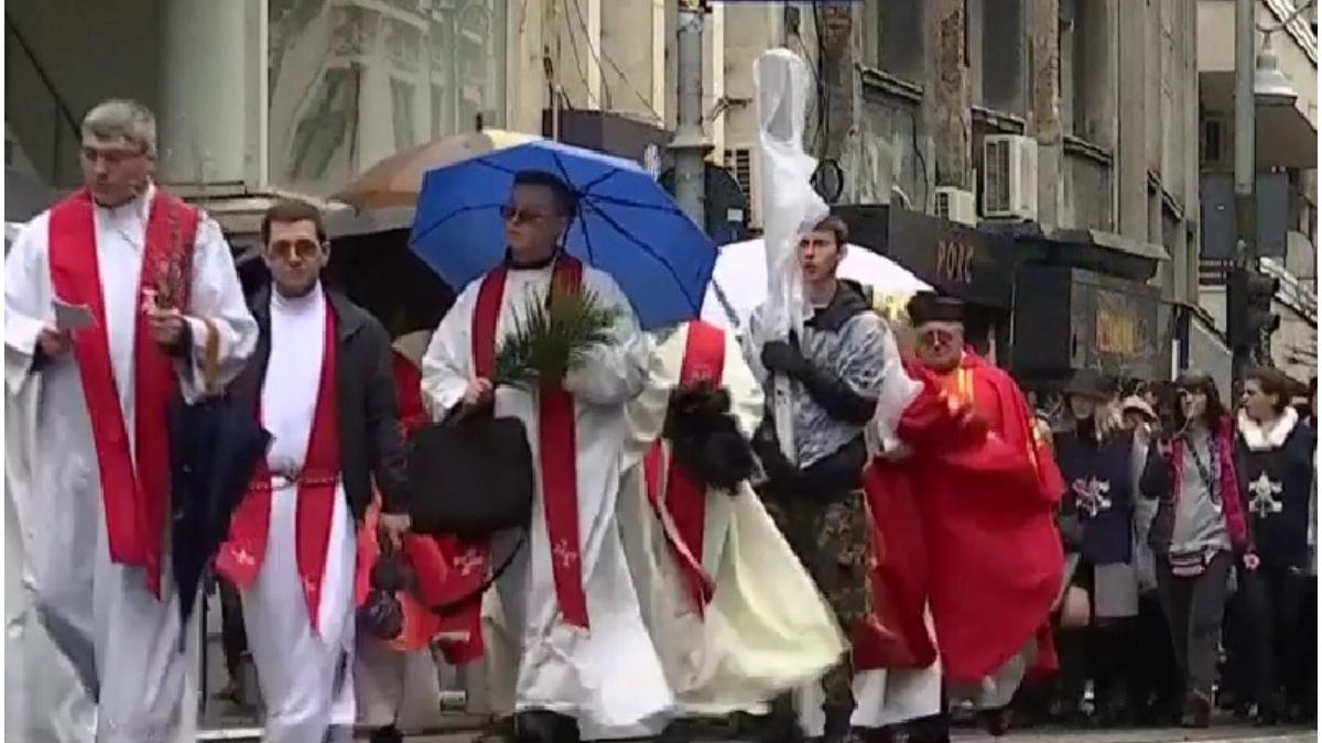 procesiune floriile catolice bucuresti 2022