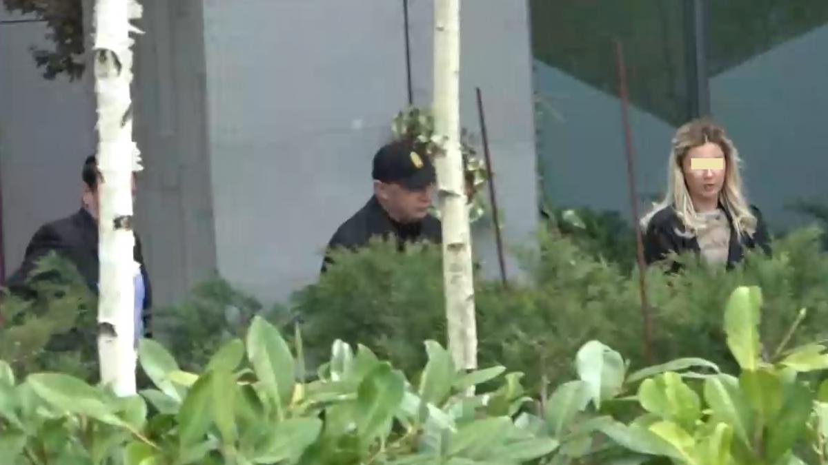 basescu apartament 200 000 euro