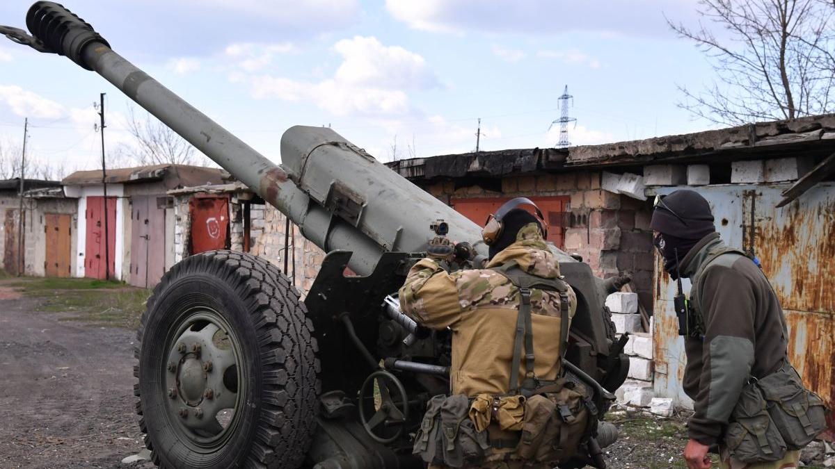 vizita kiev antony blinken lloyd austin armament greu ucraina elicoptere tunuri howitzer