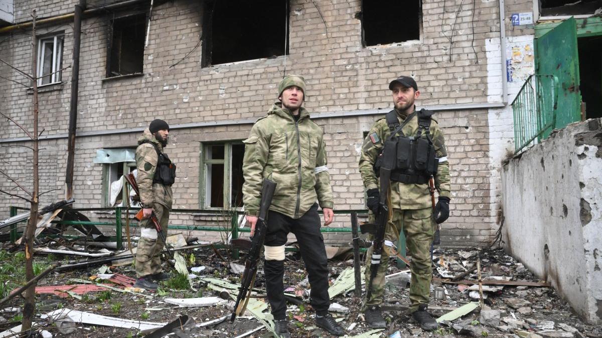 mariupol kiev atacuri morti crematorii mobile