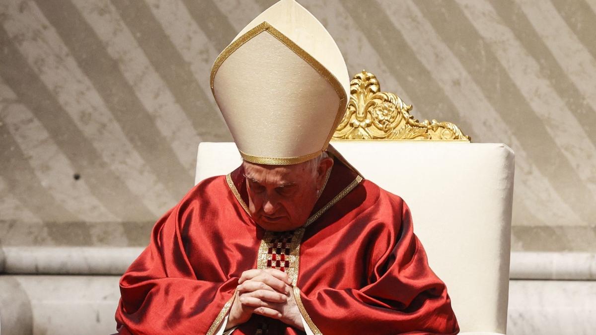 papa francisc slujba veghe pascala bazilica sfantul petru