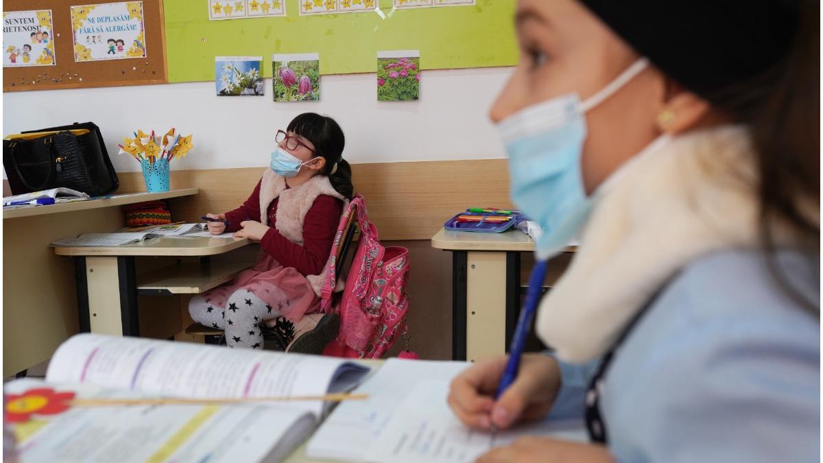 rusia introduce educatie patriotica copii