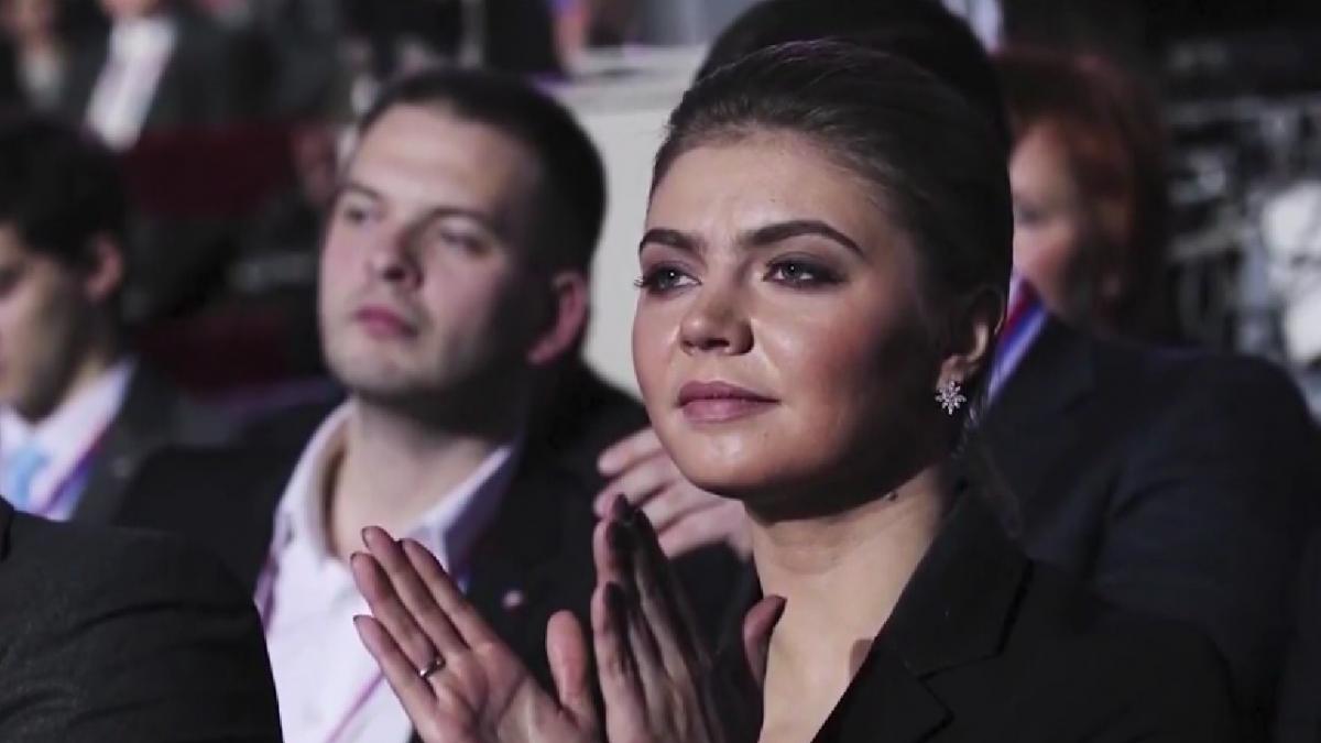 alina kabaeva amanta vladimir putin public zvon fuga rusia