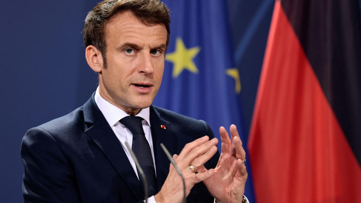 francezi emmanuel macron presedinte franta