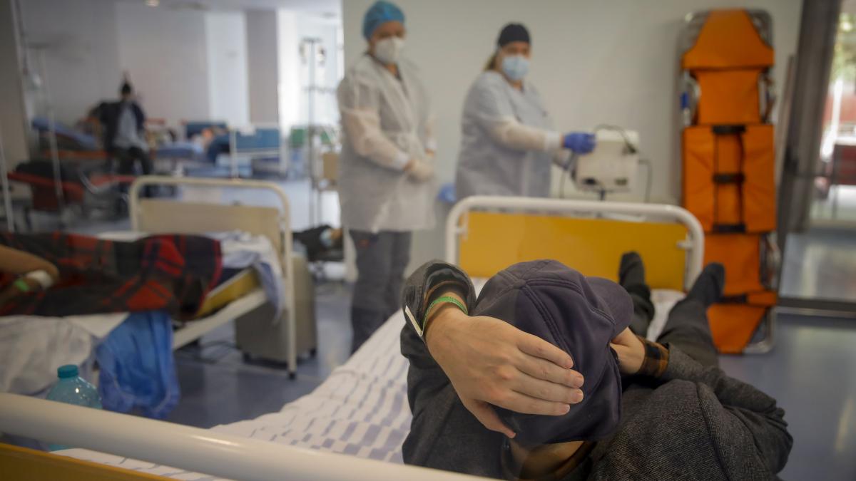 studiu pacienti spitalizati covid vindecati dupa un an