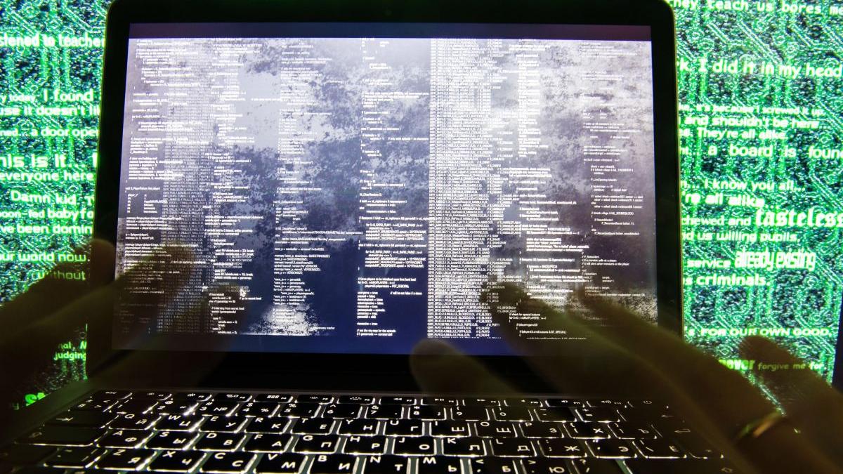 atac cibernetic romania mesaje virusate telefon sfaturi politia romana dnsc