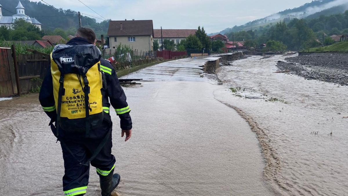 cod galben de viituri pe rauri din 28 de judete pana vineri