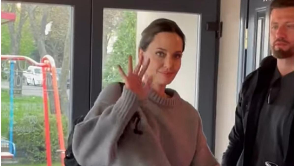 angelina jolie ucraina