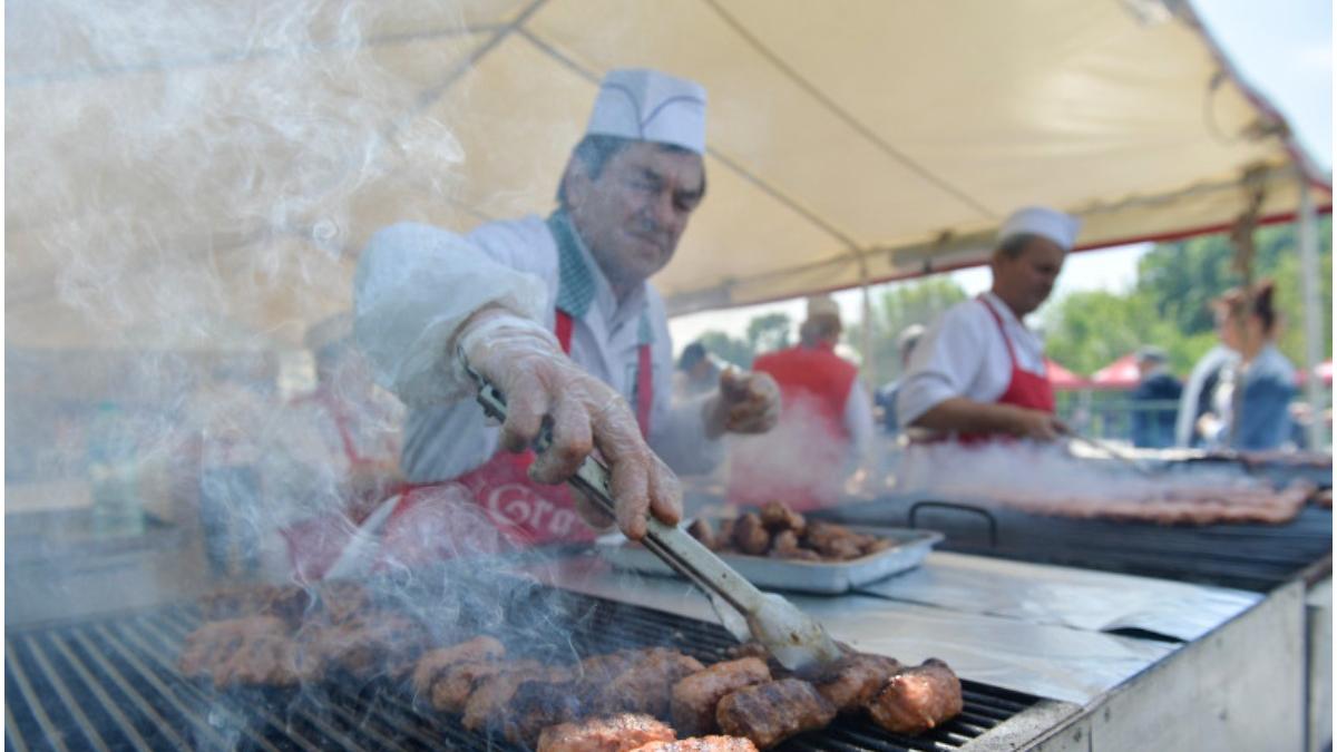 costul unui mic petrecere 1 mai