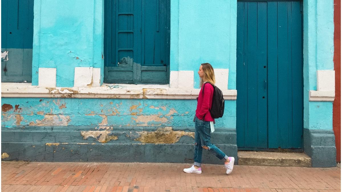 mers pe jos opreste imbatranirea