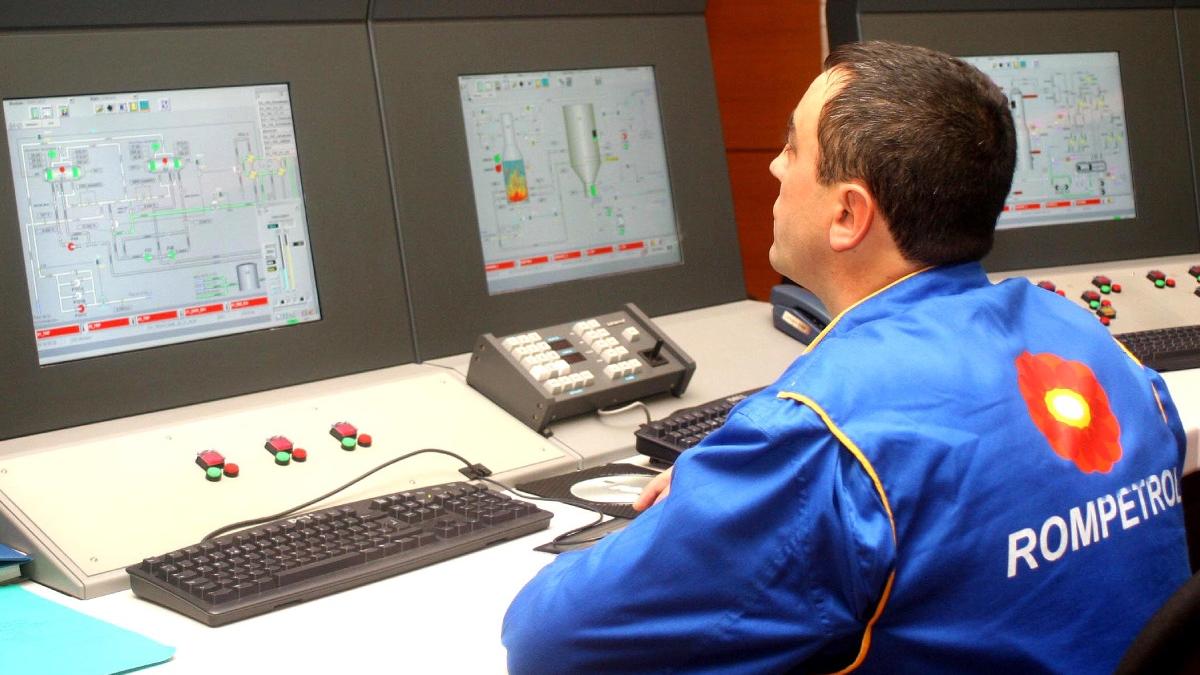 atac cibernetic ddos rompetrol companie mesaj conturi clienti