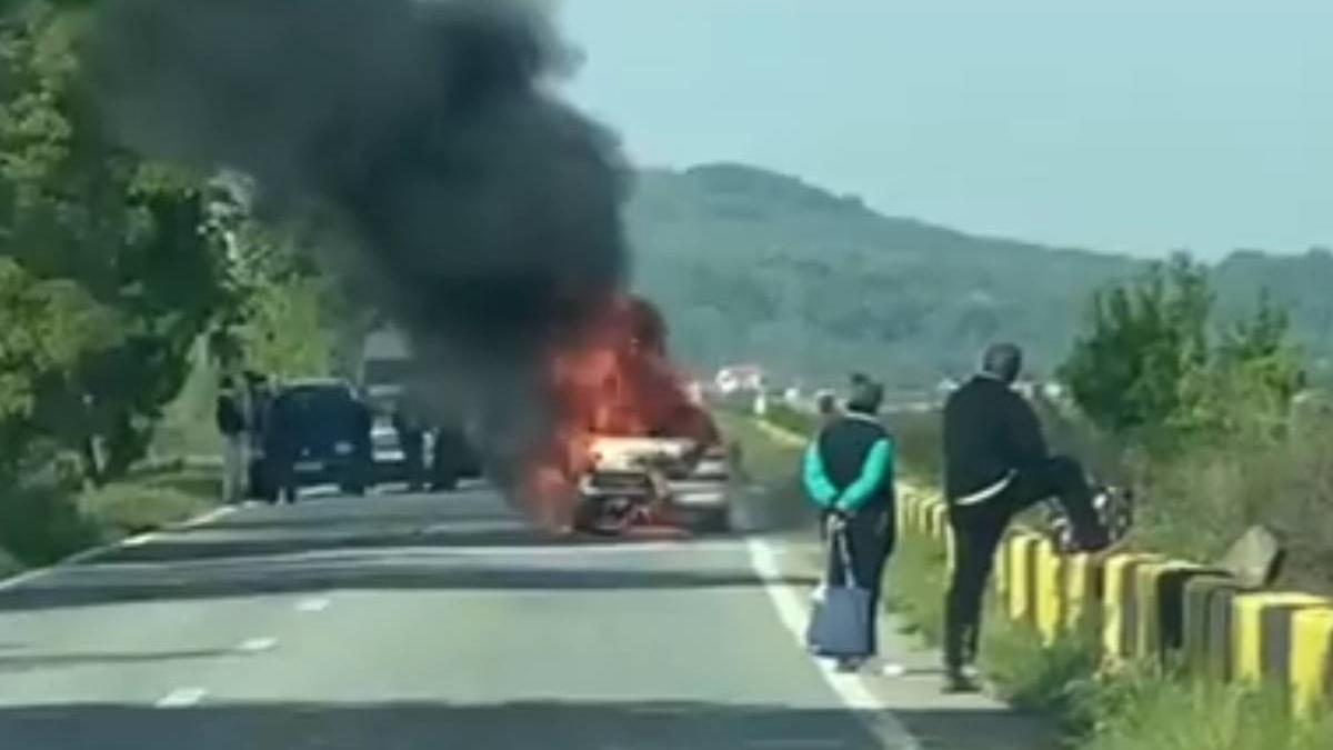 primar sotie sarit masina luat foc mers