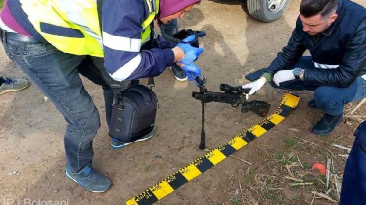 arma luneta ingropata groapa gunoi mitoc botosani