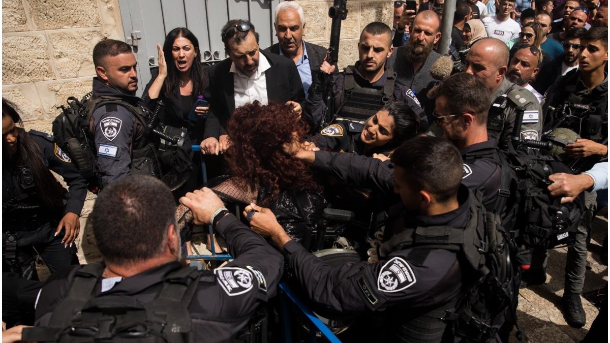 oameni ultimul drum jurnalista al jazeera baturi forte de ordine israel