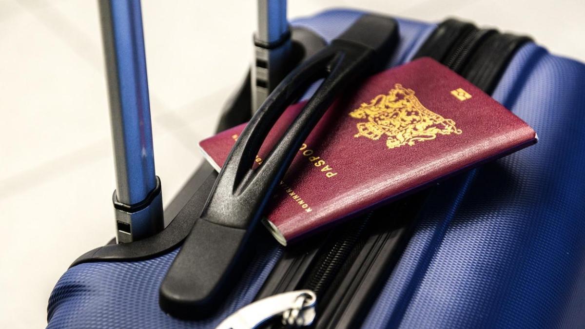 sirian plecare romania pasaport alta persoana prins aeroport henri coanda