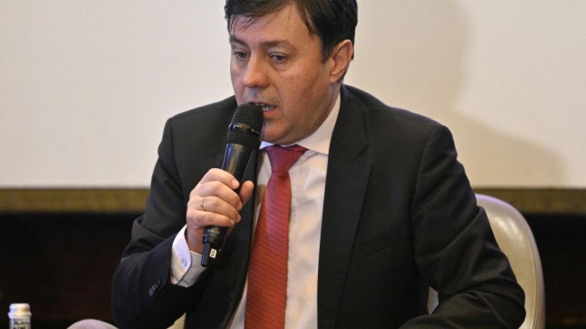 avertisment sumbru ministrul economiei trei crize suprapuse