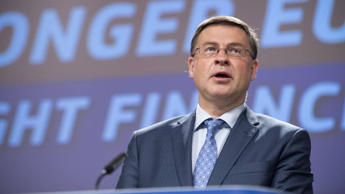 comisia europeana pnrr razboi ucraina valdis dombrovskis