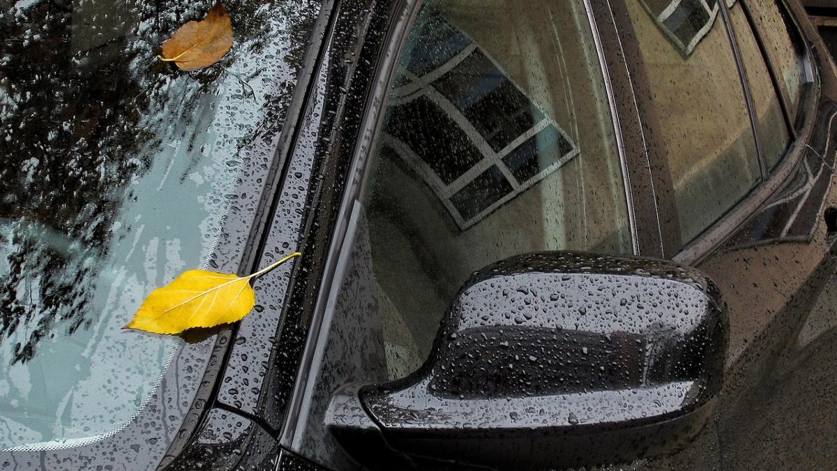 o masina din 3 circula fara polita rca asigurare auto obligatorie masini parcate