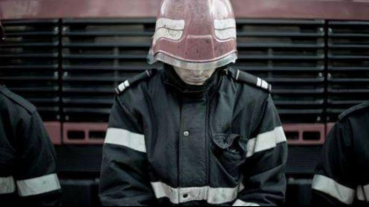 pompier mort incendiu autostrada a1