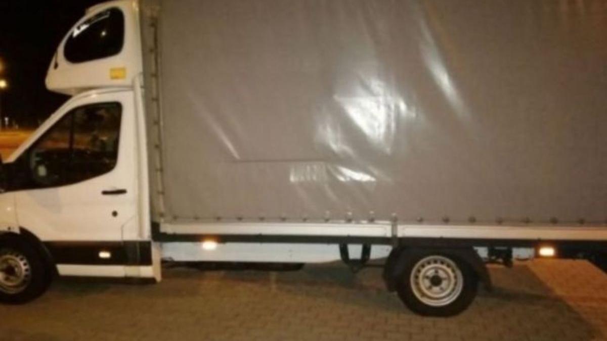 romanca transport camioneta migranti ungaria