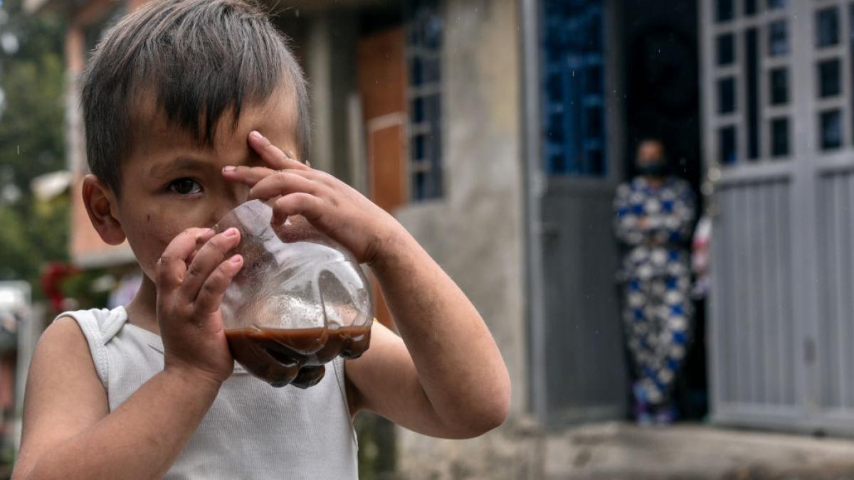 copii obligati cerseasca intersectii 12 ore zi bucuresti