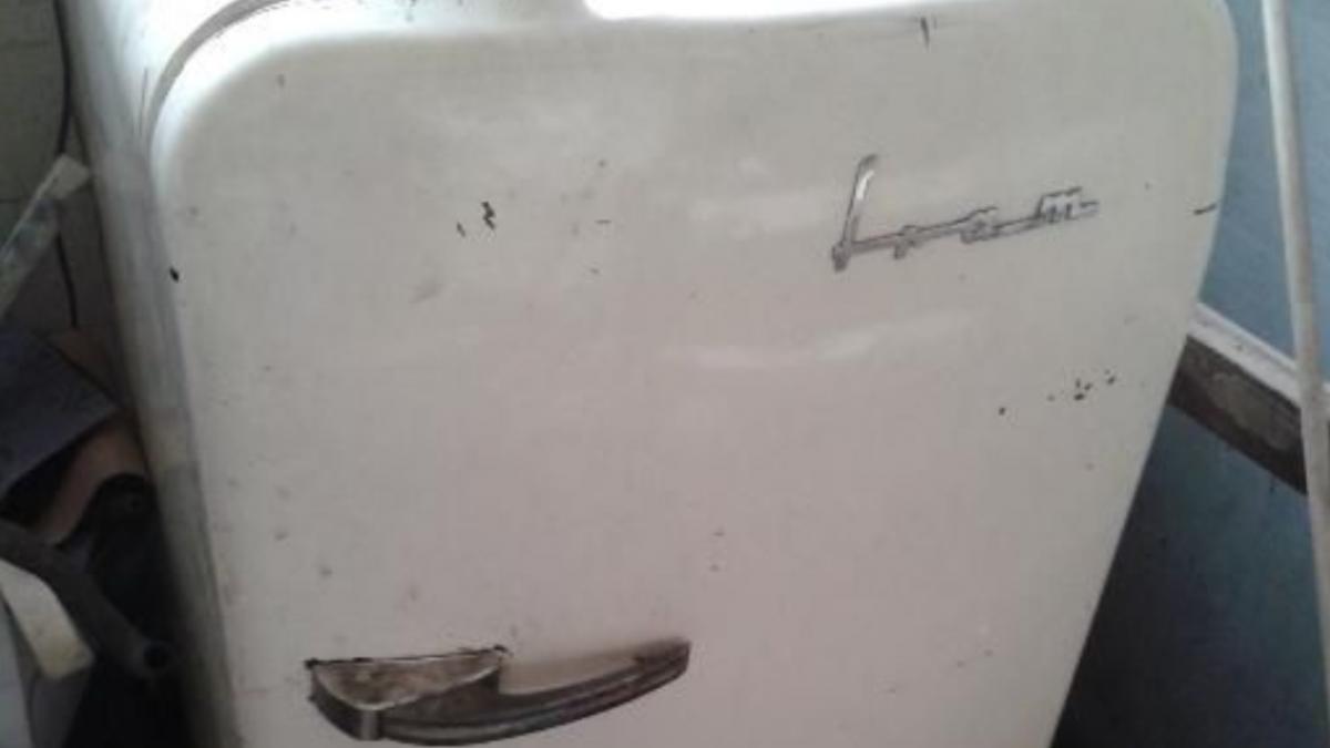 pret frigider fram din 1960