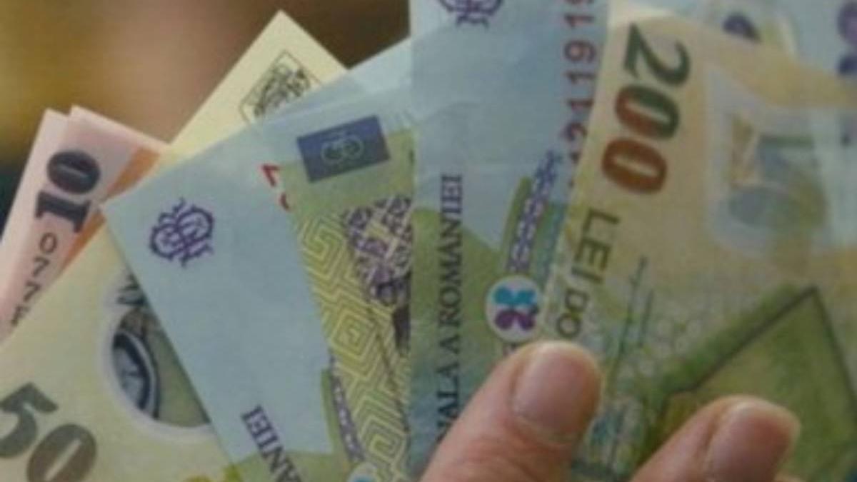 amanare plata rate banci ministru finante